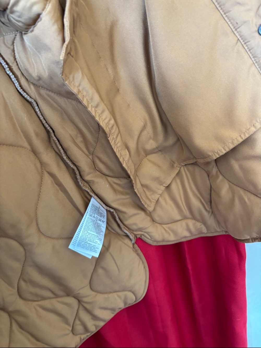Old Navy Two-Tone Tan Sherpa & Quilted Jacket - Picture 5 of 13